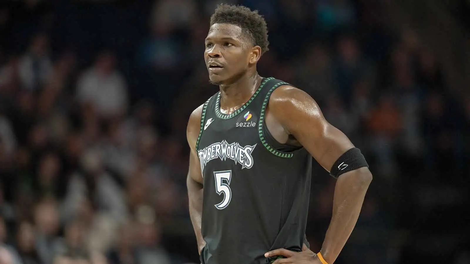 Anthony Edwards will miss several weeks with a new knee injury.