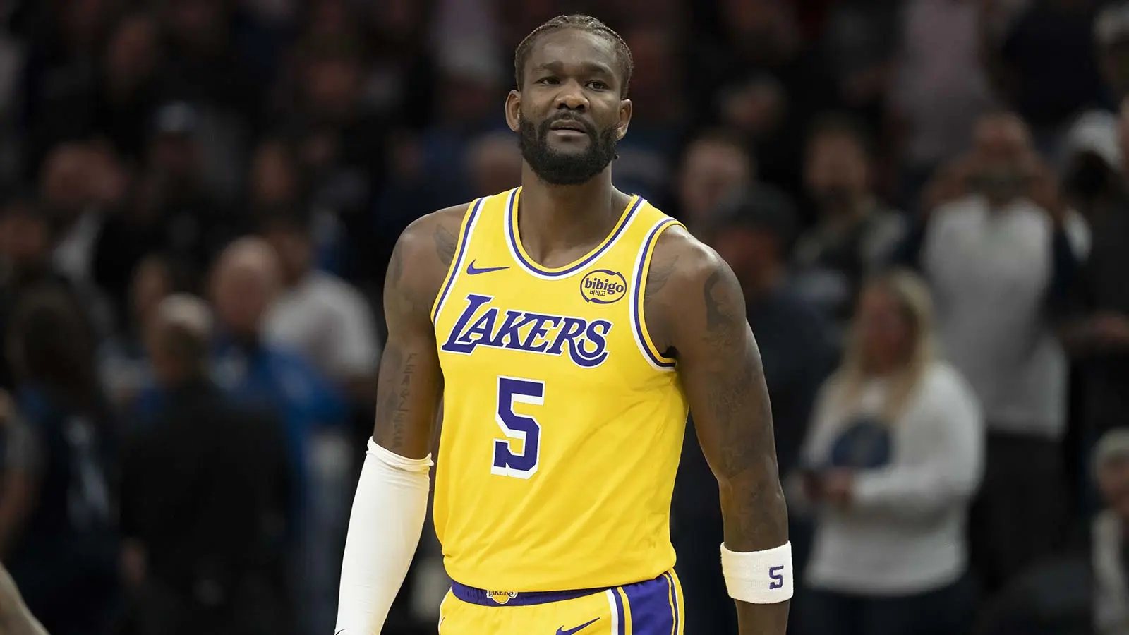 Deandre Ayton gets encouraging injury update after leaving Nuggets game