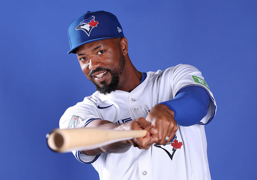 埃洛伊希門尼斯 (Eloy Jiménez) 如何才能最適合藍鳥隊的 MLB 陣容？