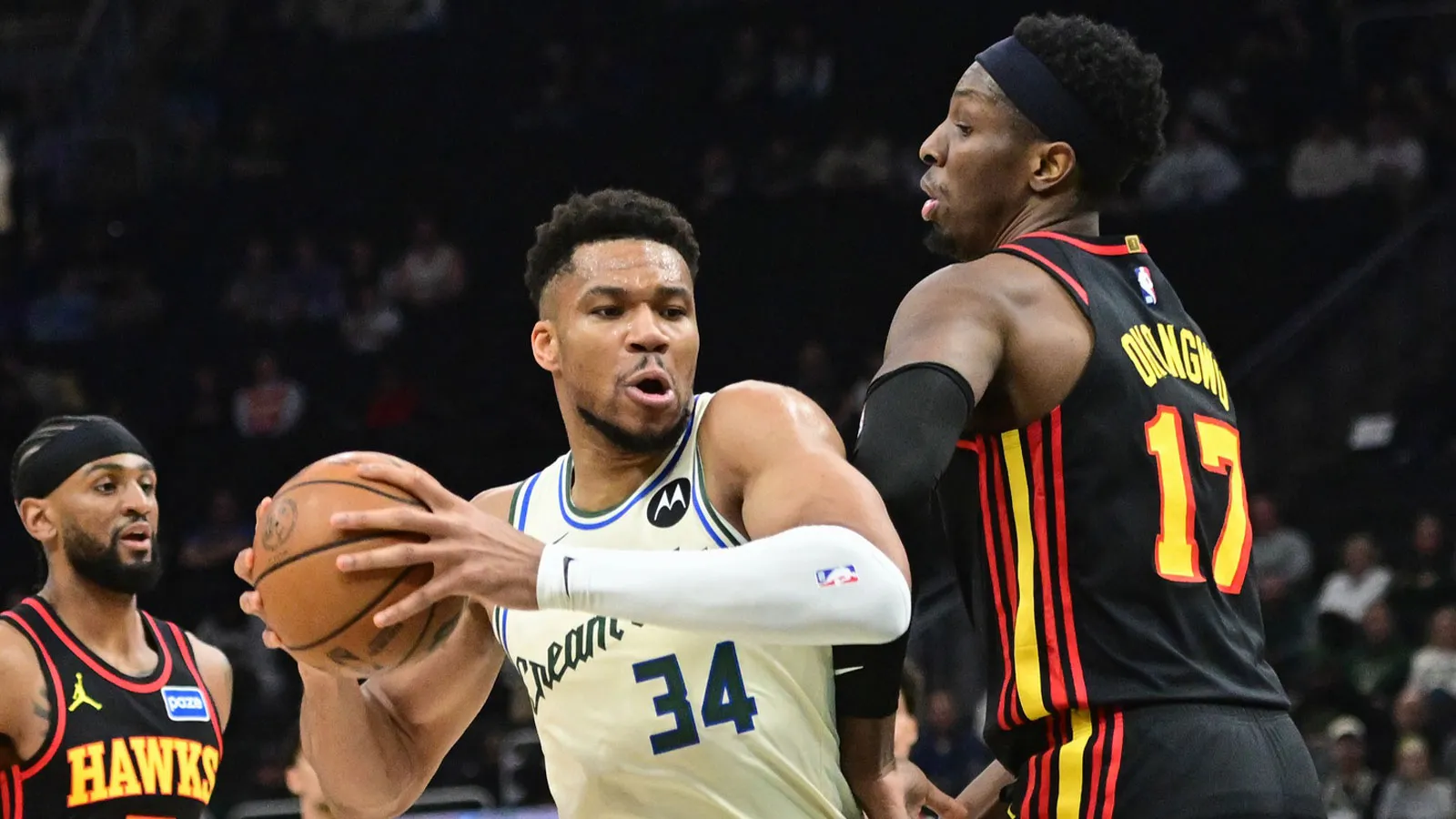Giannis’ play prompts Brian Windhorst to recall infamous meme