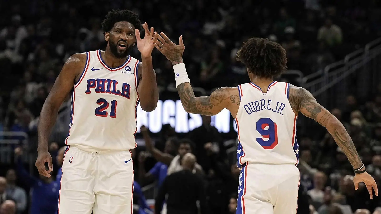 小凱利·烏布雷 (Kelly Oubre Jr.) 用喬爾·恩比德 (Joel Embiid) 的言論掩蓋了巴姆·阿德巴約 (Bam Adebayo) 的 83 分