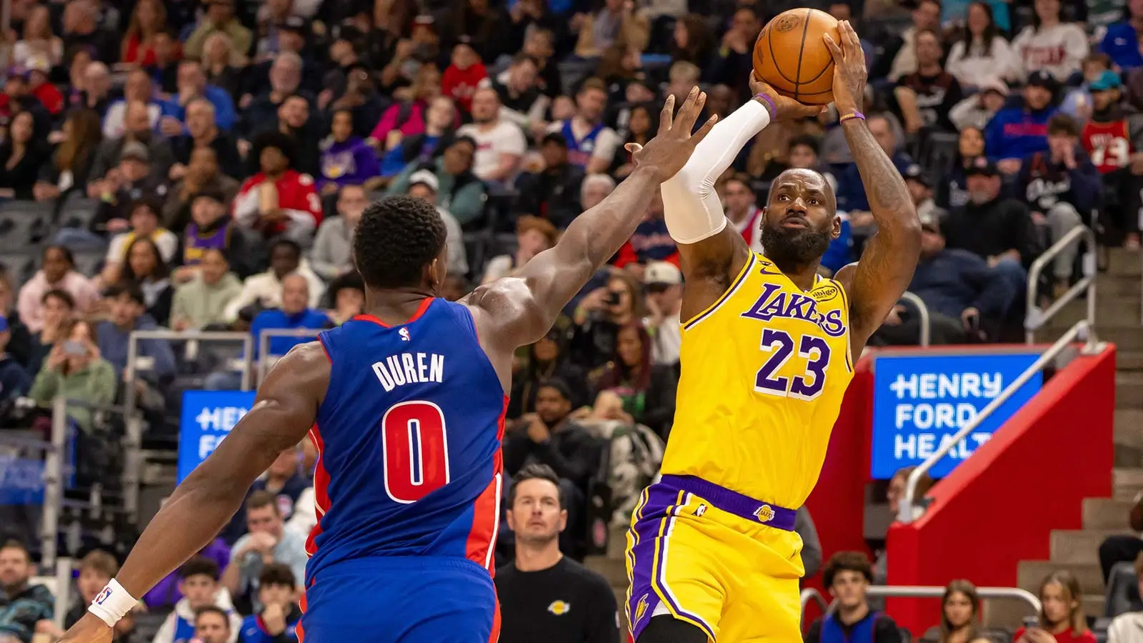 No score in first half of Pistons vs. LeBron James fans worried