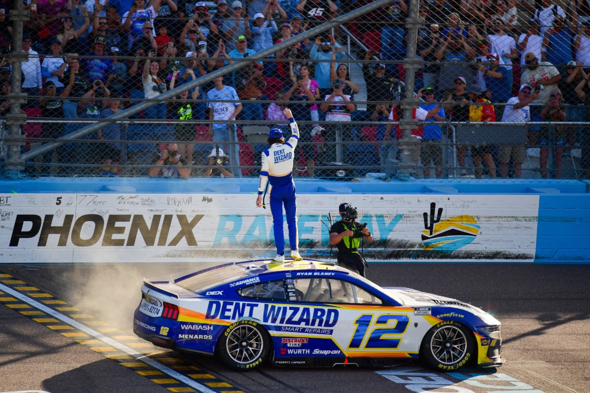 目前 10 位最佳 NASCAR 車手