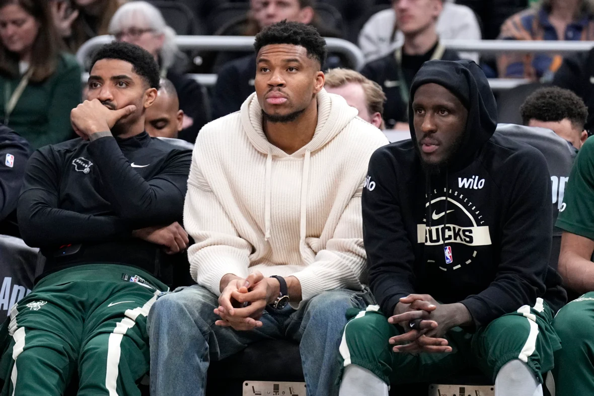 NBA专家完美解释为什么纽约尼克斯队、勇士队必须放弃字母哥的交易追求