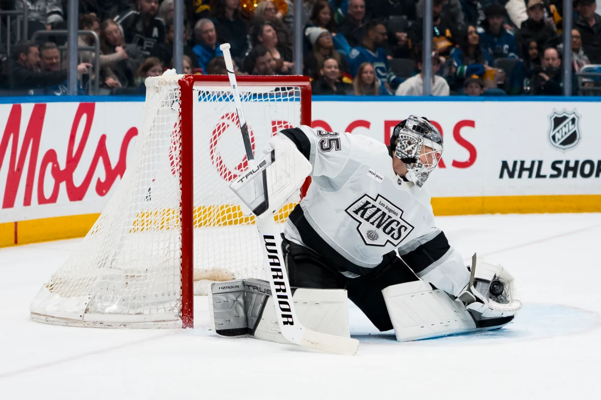 温哥华加人队 (Vancouver Canucks) 以 4-0 负于洛杉矶国王队 (Los Angeles Kings)