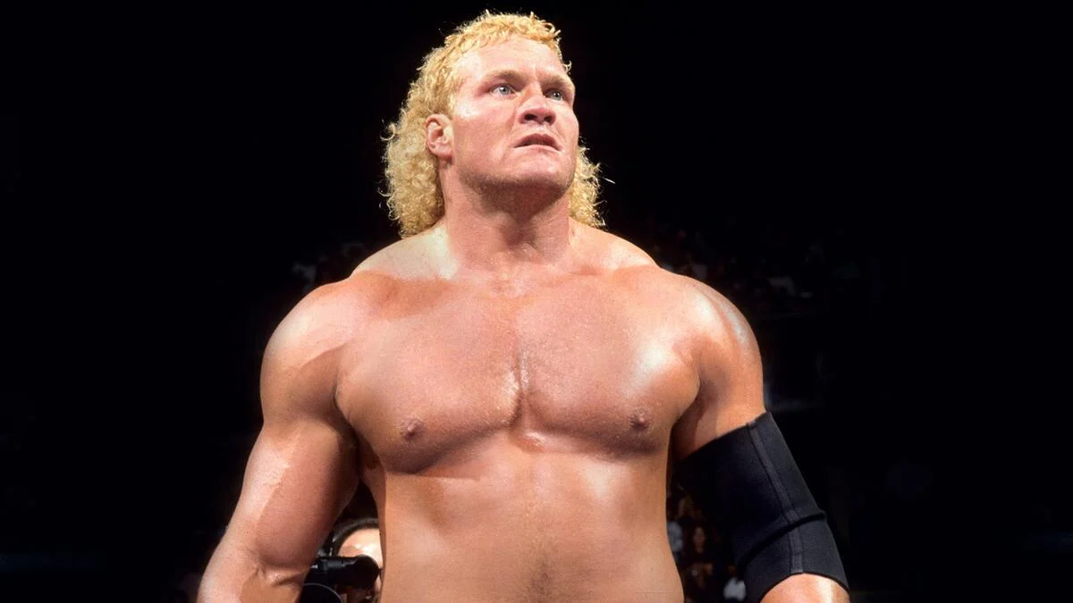 希德維瑟斯 (Sid Vicious) 終於獲得了遲來的 WWE 名人堂邀請
