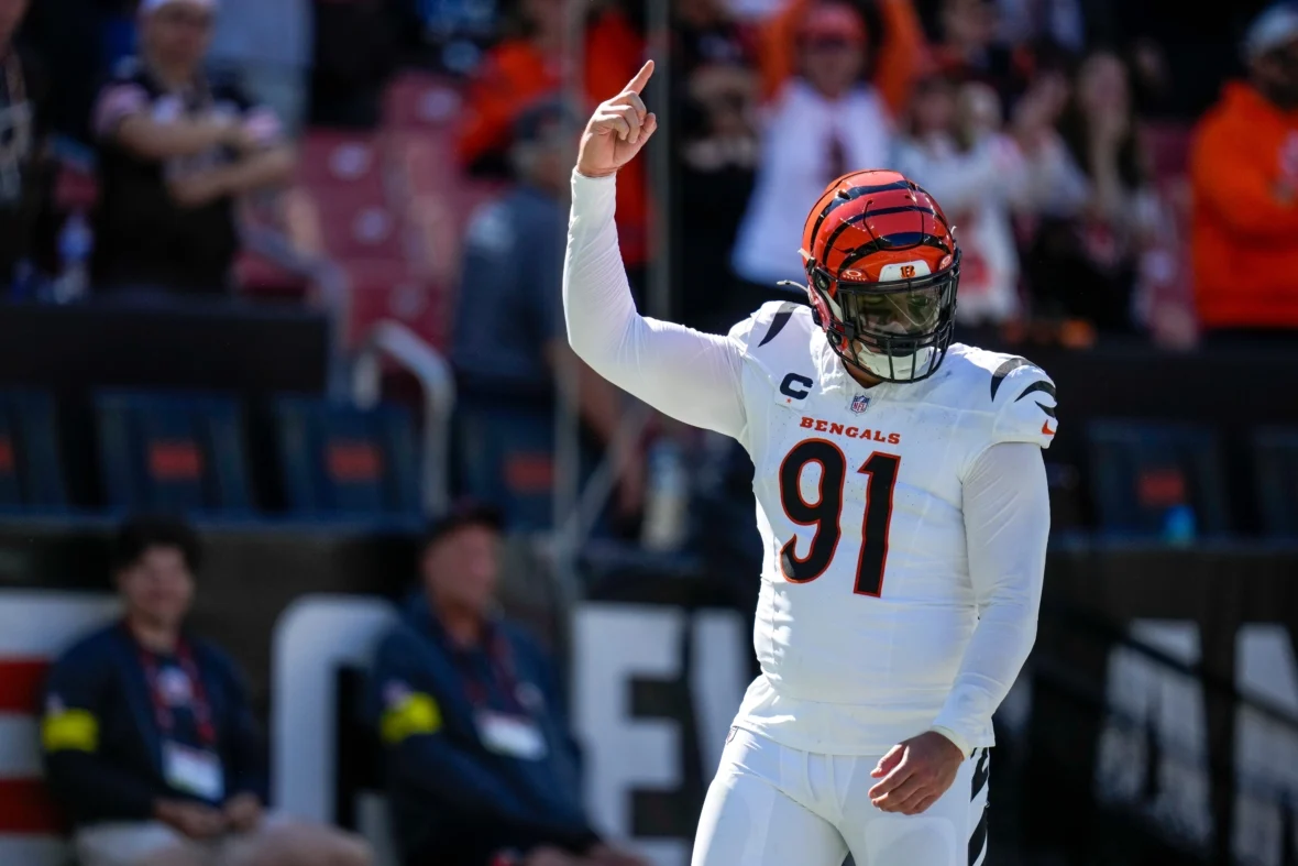Rumor claims the Ravens plan to add both Maxx Crosby and Trey Hendrickson this week