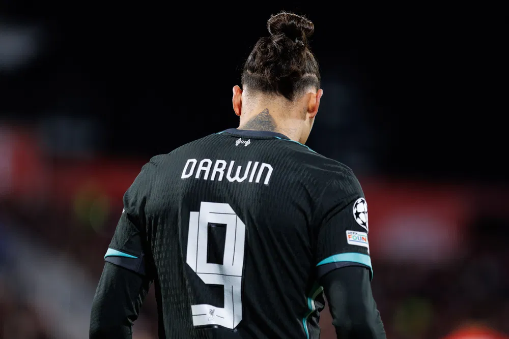 Newcastle United and Chelsea set for AC Milan transfer battle