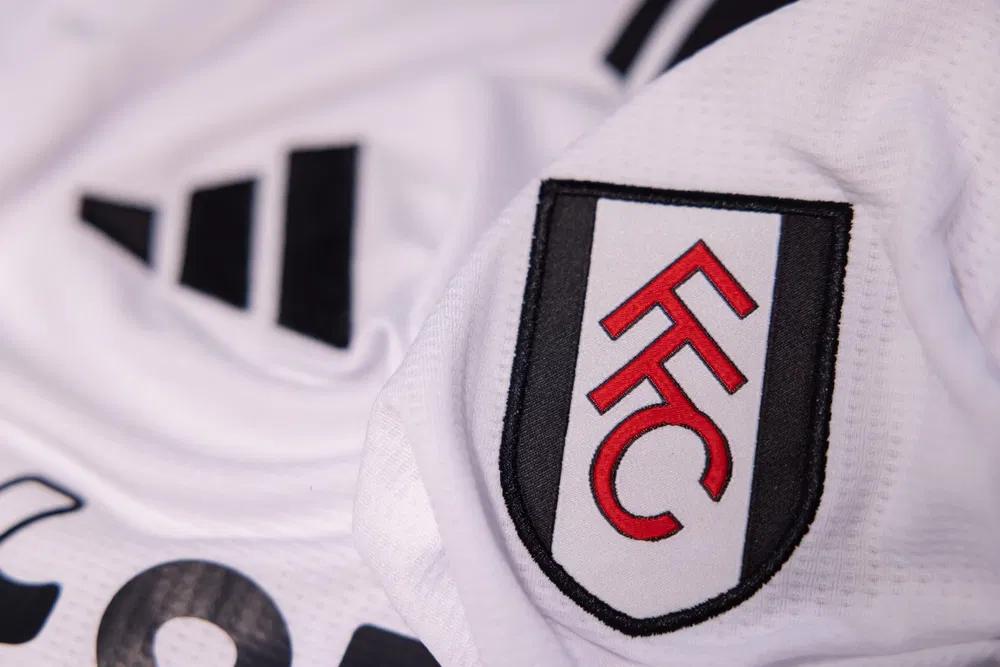 Fulham lead chase for massive striker signing – release clause available