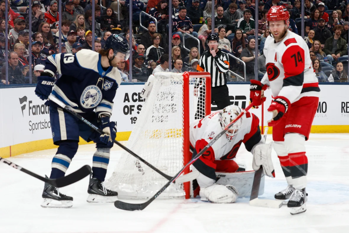 Goalie pulls Hurricanes to win over Blue Jackets