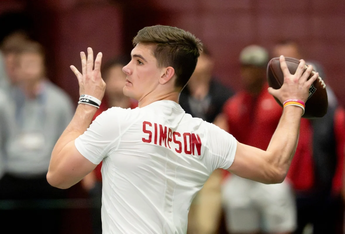 關於 QB 泰辛普森 (Ty Simpson) 的最新 NFL 選秀傳聞，兩支球隊可能會放棄他
