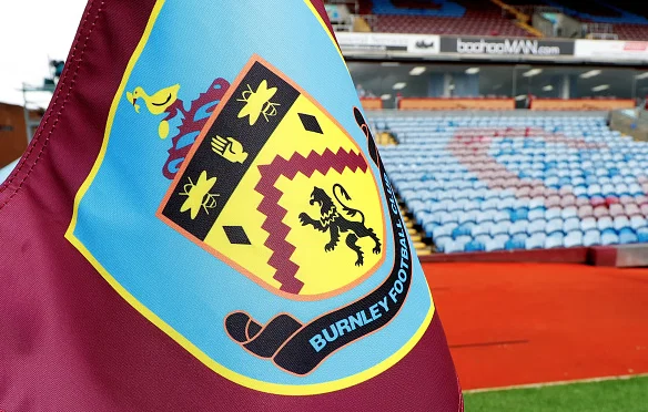 Burnley defender added to list – the giants want to take advantage of demotion