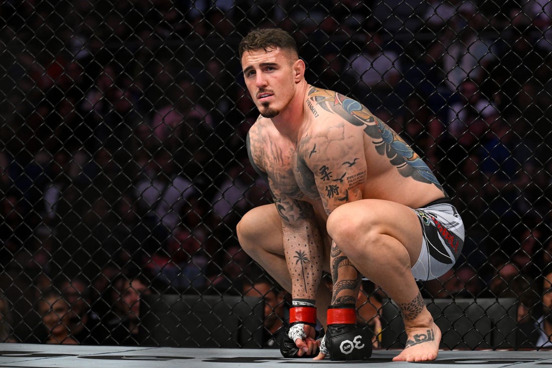 UFC 與湯姆·阿斯皮諾爾 (Tom Aspinall) 的小牛肉再次令人頭疼