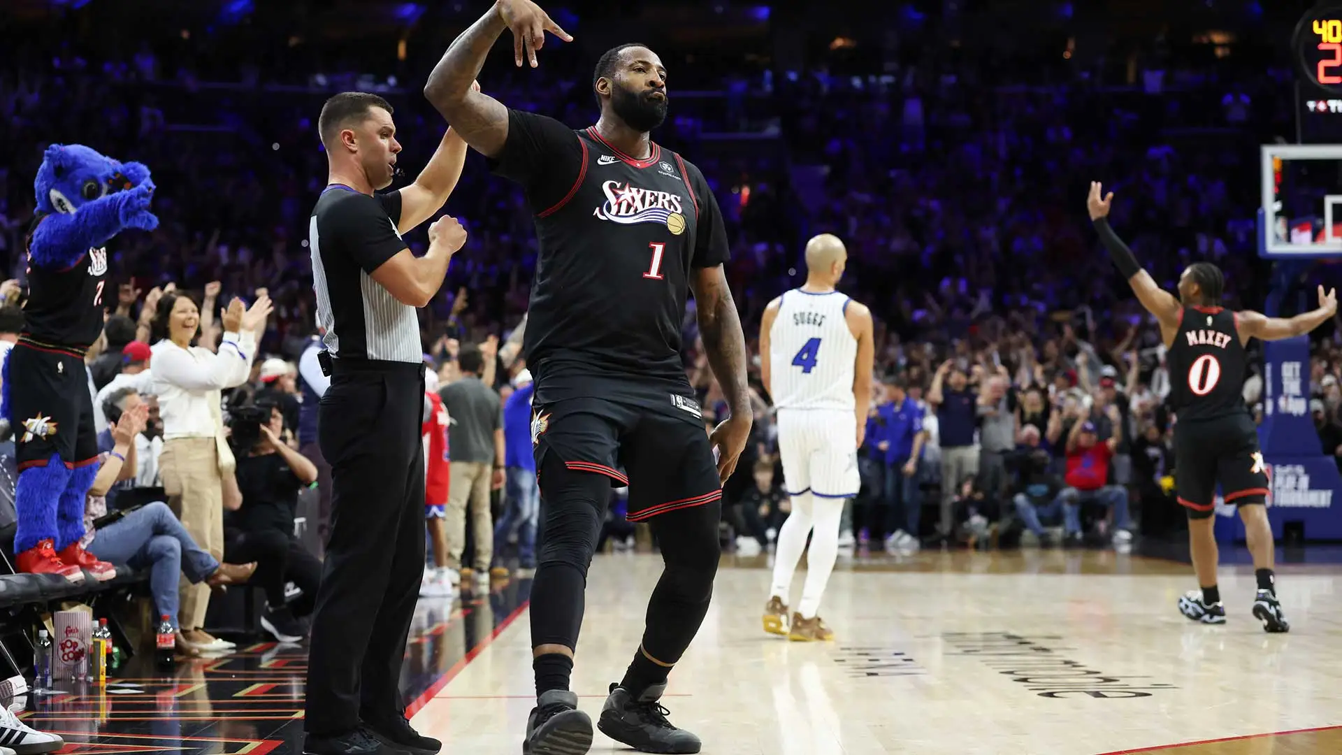 安德烈·德拉蒙德 (Andre Drummond) 被他從未預見到的匕首 3 驚呆了
