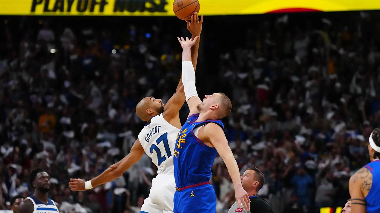 克里斯芬奇 (Chris Finch) 在 DPO 冷落後表示對魯迪戈貝爾 (Rudy Gobert) 的不尊重