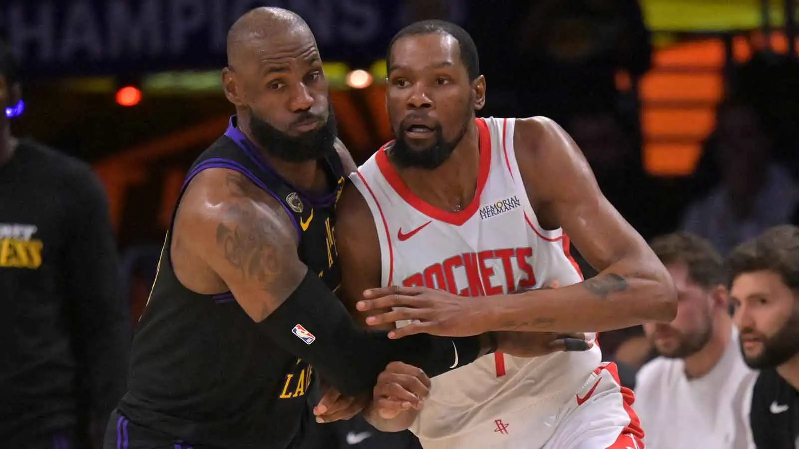 凱文杜蘭特 (Kevin Durant) 帶著職業生涯季後賽第 5000 分加入 NBA 精英公司