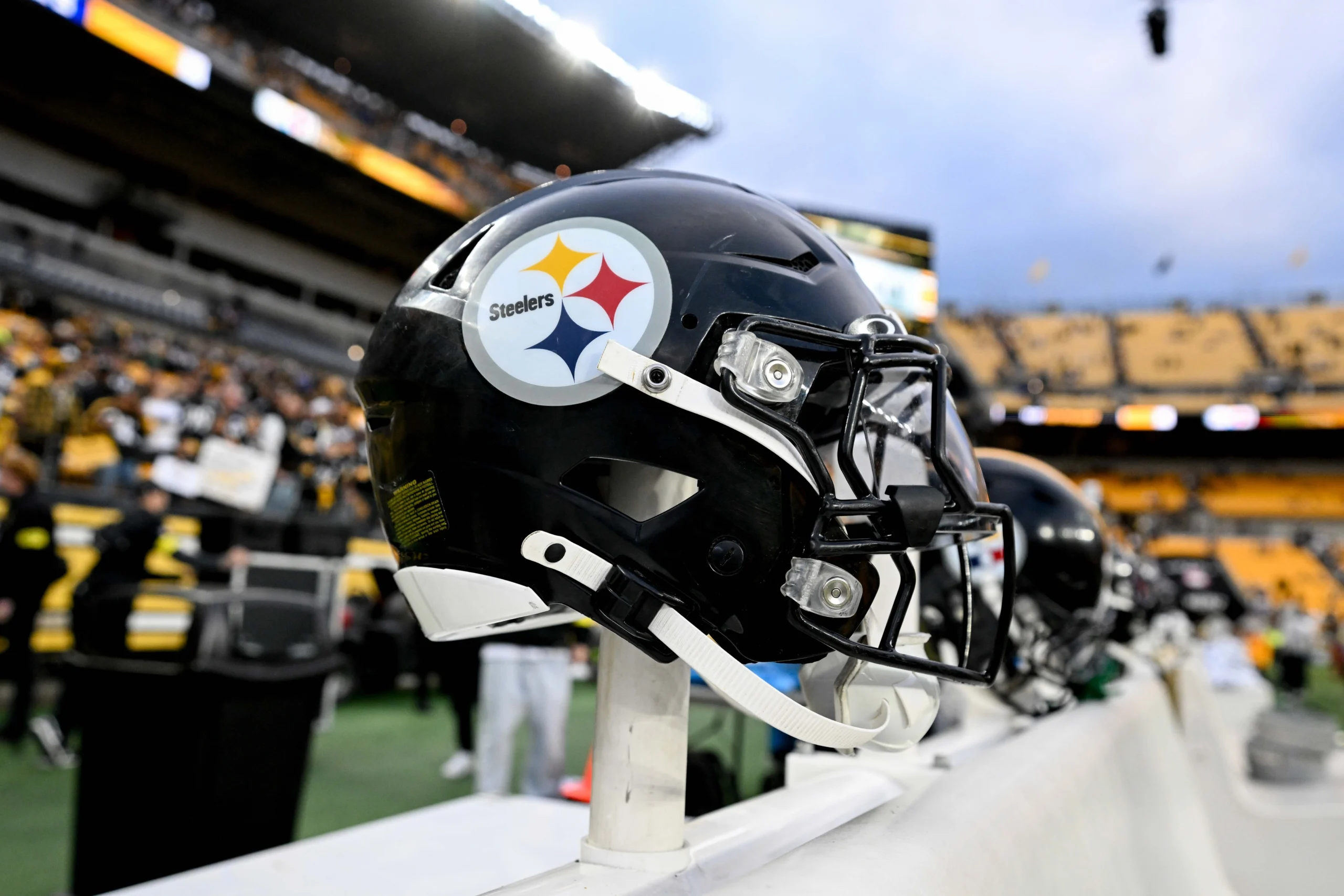匹兹堡钢人队内部人士透露 2026 年 NFL 选秀中“可能青睐”哪支四分卫球队