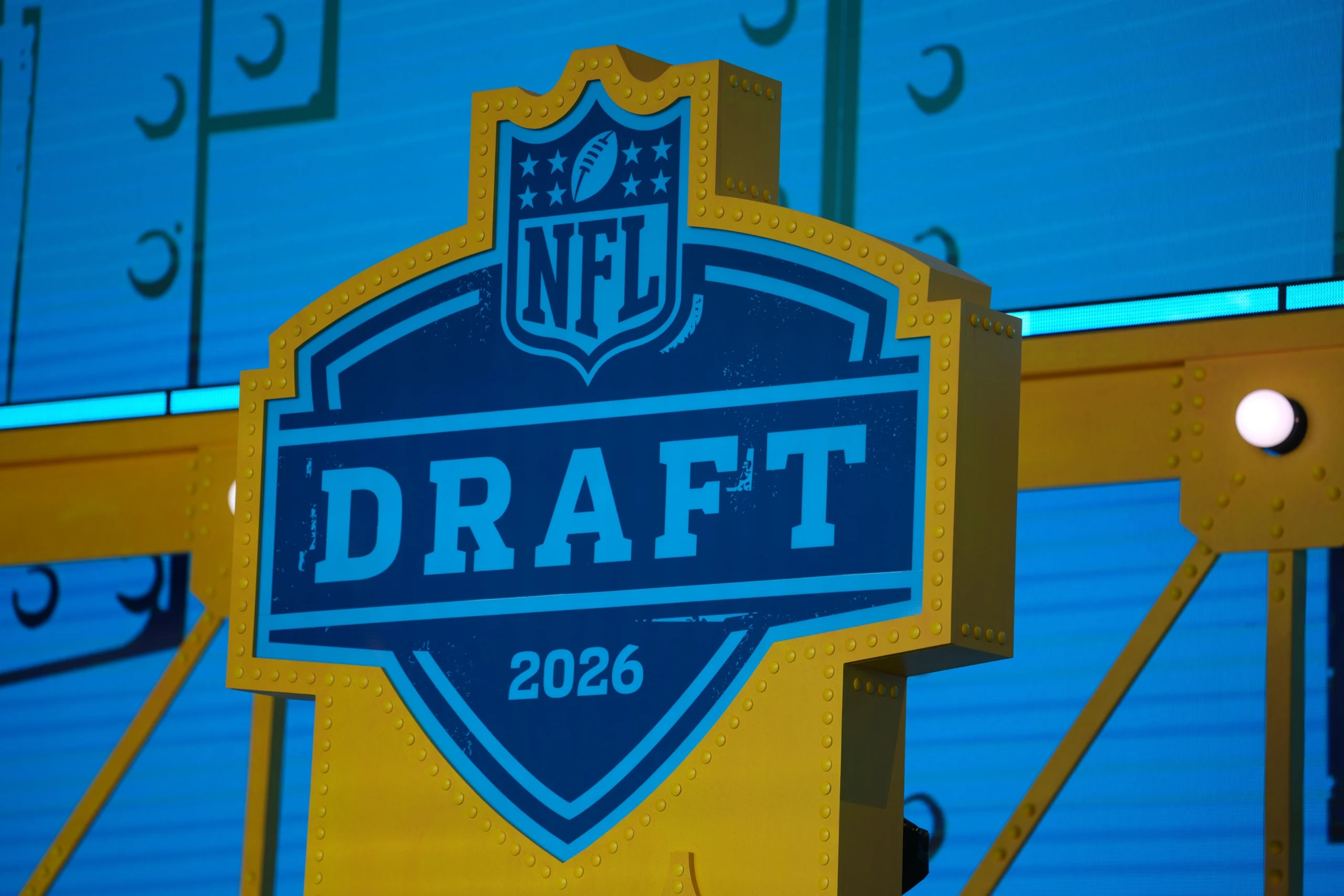 Round 1 winners, losers including the Cowboys, NY Giants and Seahawks