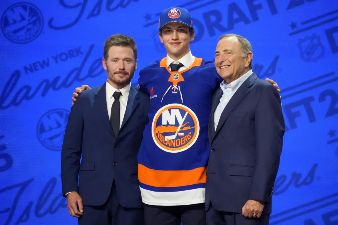 Islanders considering recalling top prospect with back against the wall