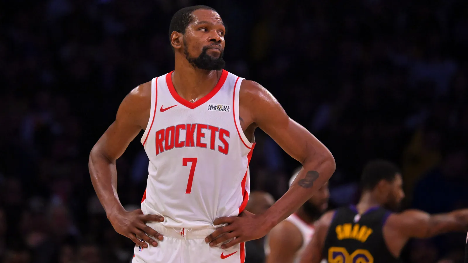 伊梅·烏多卡 (Ime Udoka) 分享凱文·杜蘭特 (Kevin Durant) 在 0-3 落後湖人隊時的重要最新動態