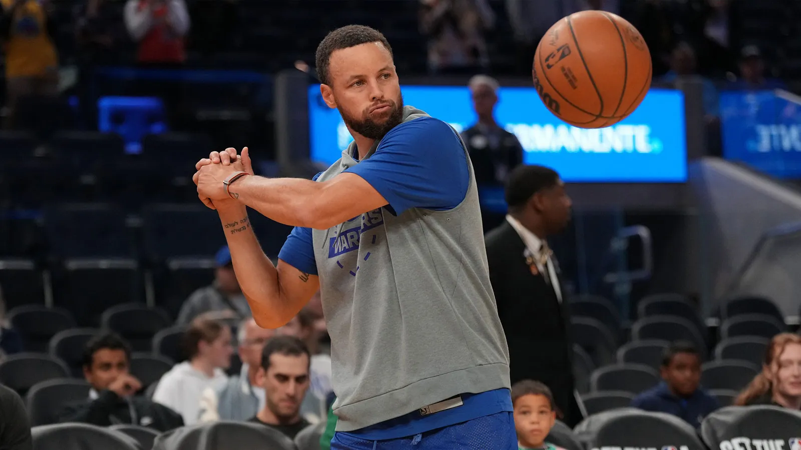 史蒂芬·庫里分享了“令人沮喪的”膝傷恢復情況