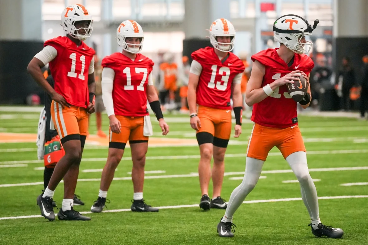 ESPN CFB 分析師對田納西州志願者發起四分衛之戰發表重要見解
