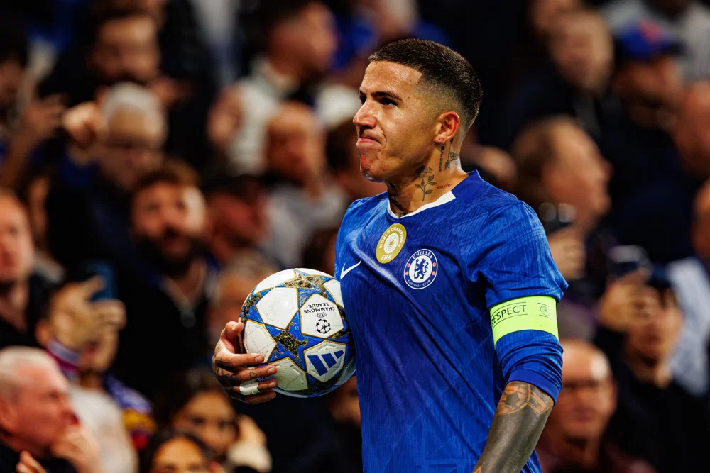 恩佐·费尔南德斯：来自阿根廷 – 切尔西队长如何转会到曼城