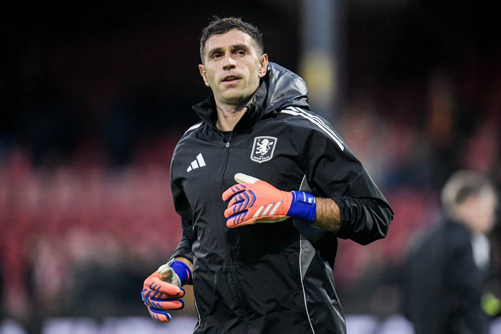 Aston Villa get chance to replace Martínez – two names now on shortlist