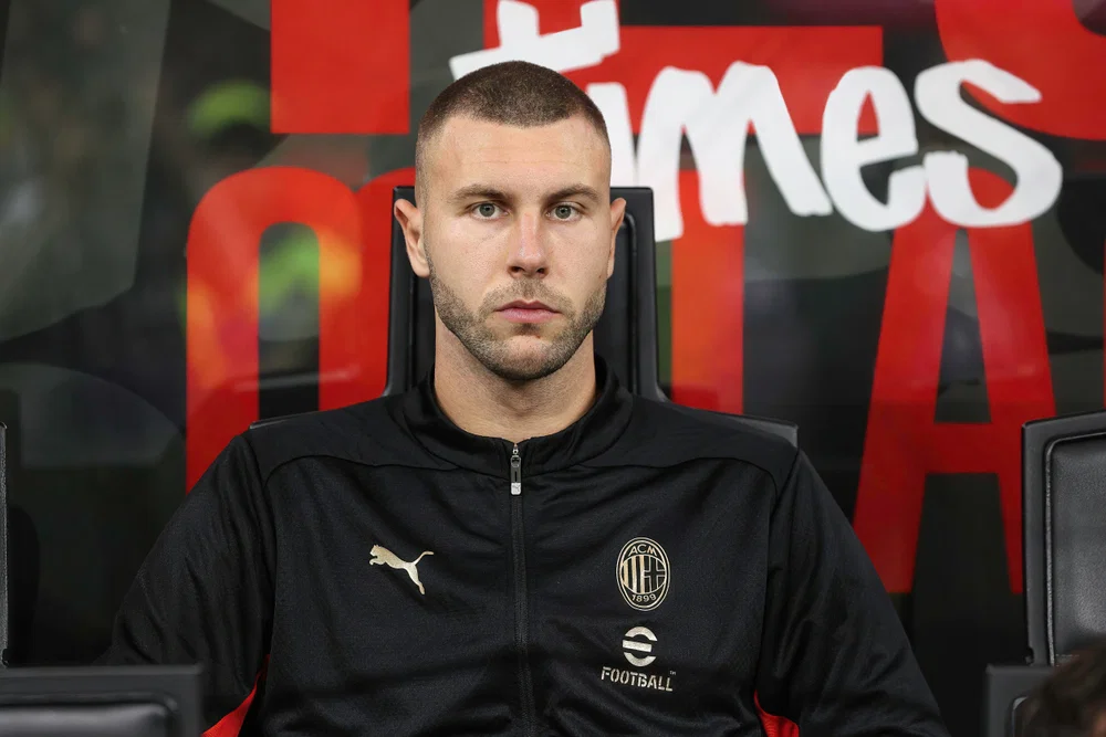 Strahinja Pavlovic：曼聯在簽下24歲球員的競爭中“最重要”