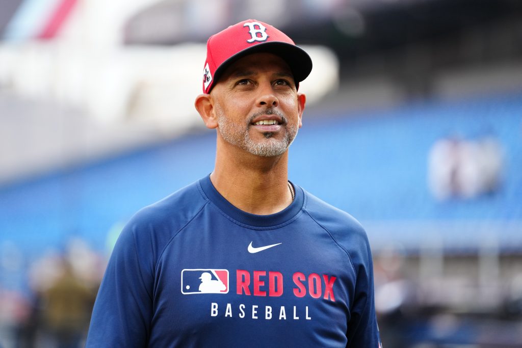 亞歷克斯·科拉 (Alex Cora) 開槍表明沒有什麼戲劇能比得上紅襪隊的戲劇
