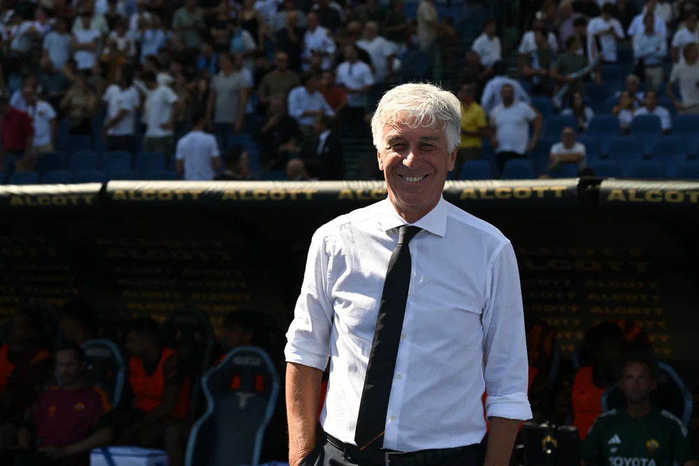 Manager ‘particularly interested’ in West Ham and Nottingham Forest deals – €35m required