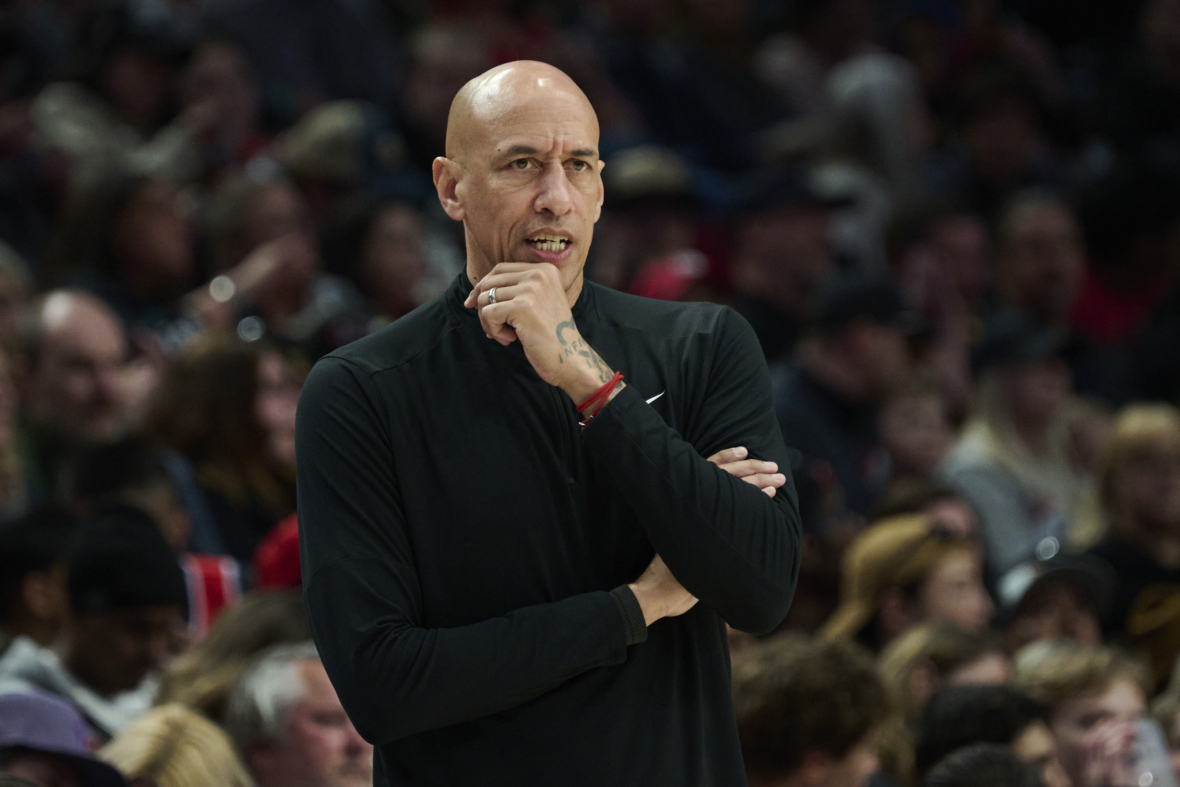 NBA Insider reveals extremely low salary for Sacramento Kings HC Doug Christie