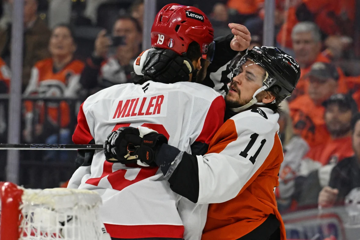Hurricanes vs. Flyers: Round Two, Game 4