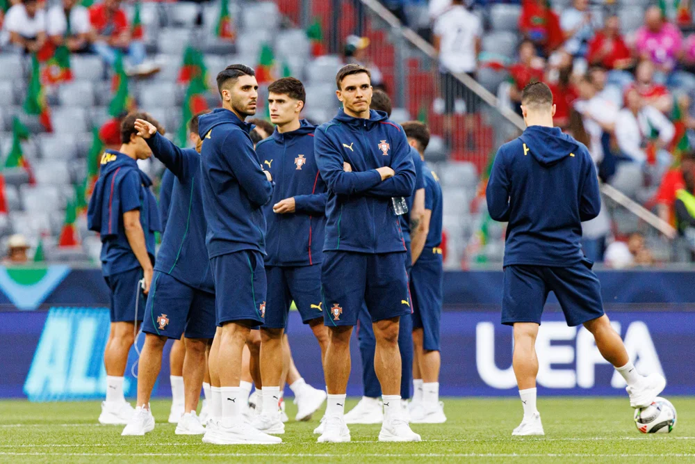 Blood in the water for Tottenham – Portuguese giants hiding to block transfer decision