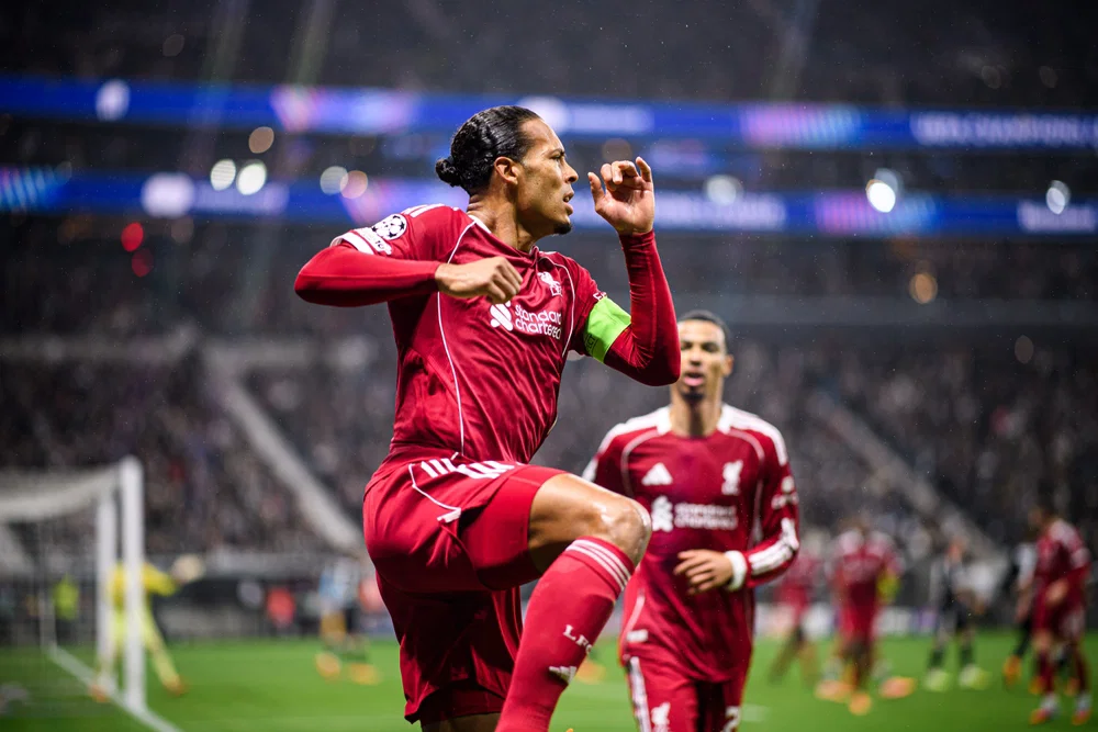 “Van Dijk has signaled” – Liverpool captain clarifies transfer stance