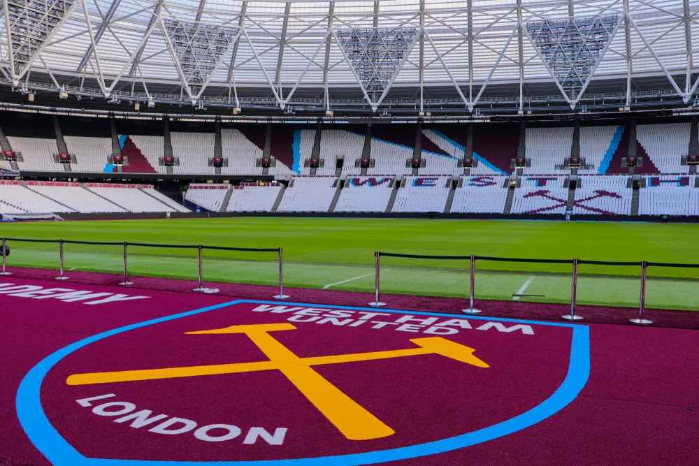 Manager wants to reunite with West Ham player – considering ‘another attempt to sign him’